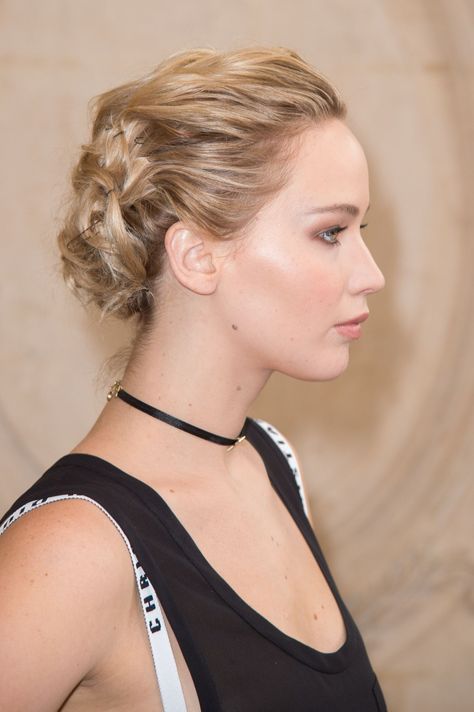 Jennifer Lawrence attending the Christian Dior Show at Paris Fashion Week, 9/30/2016 Jennifer Lawrence Long Hair 2023, Jennifer Lawrence Hair Headband, Jennifer Lawrence Natural Hair, Jennifer Lawrence Dior, Bob Updo, Jennifer Lawrence Hair Passengers, French Braid Updo, Loose French Braids, Side Ponytails