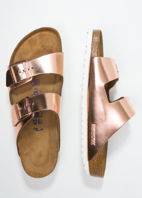 Copper Birkenstocks, Accessories Capsule, Mom Era, Metallic Copper, Summer Capsule Wardrobe, Summer Capsule, Birkenstock Milano, Birkenstock Arizona, Fashion Styles