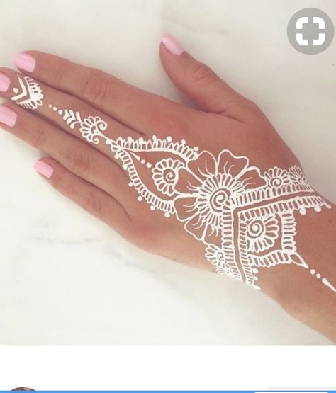 Jagua Design, Mehndi Mandala, White Henna Tattoo, White Henna Designs, Henne Tattoo, Mandala Tattoos, Organic Tattoo, Henna Mandala, Cute Henna