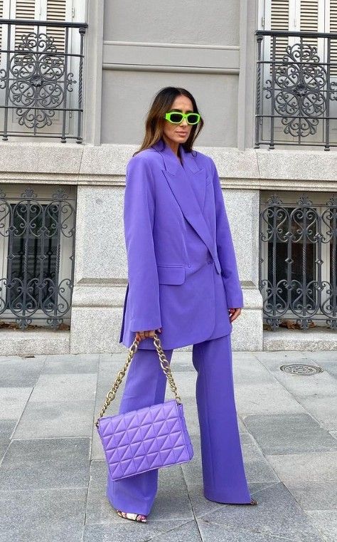 Bright Purple Outfit, Purple Yellow Outfit, Color Of The Year 2022, Mode Purple, Colour Blocking Fashion, Purple Suits, Very Peri, Purple Outfits, Monochrome Fashion