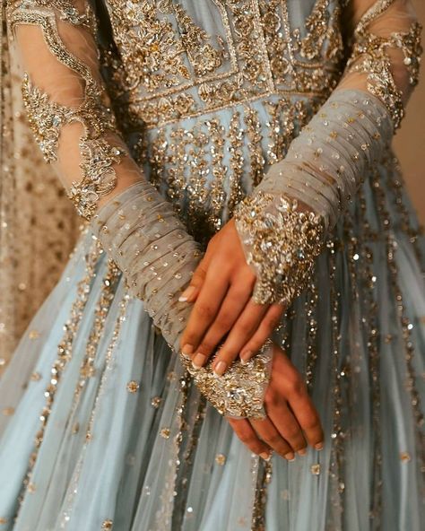 Faiza Saqlain Pishwas, Faiza Saqlain Bridal, Pishwas Pakistani, Faiza Saqlain, Desi Wedding Dresses, Nikkah Dress, Asian Bridal Dresses, Pakistani Wedding Outfits, Desi Clothes