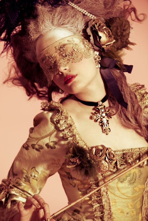 photo Louise Ebel, Rococo Fashion, Masked Ball, Lace Mask, Masks Masquerade, Rococo Style, Masquerade Ball, Pompadour, 인물 사진