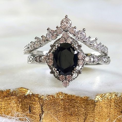 Black Onyx Engagement Ring White Gold, Different Stone Wedding Rings, Got Wedding Rings, Disney Villain Engagement Rings, Black Diamond Engagement Ring Vintage Unique, Black And White Diamond Engagement Rings, Spooky Wedding Rings, Unique Wedding Rings Black, Engagement Rings Edgy