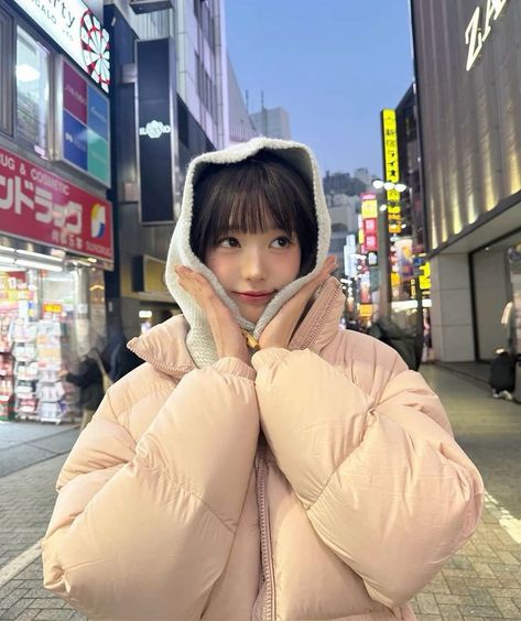 #wonyoung #ive #JANGWONYOUNG 사진 촬영 포즈, December 25, Kpop Girl Groups, Instagram Update, Role Models, Korean Girl, South Korean Girls, K Pop, Kpop Girls