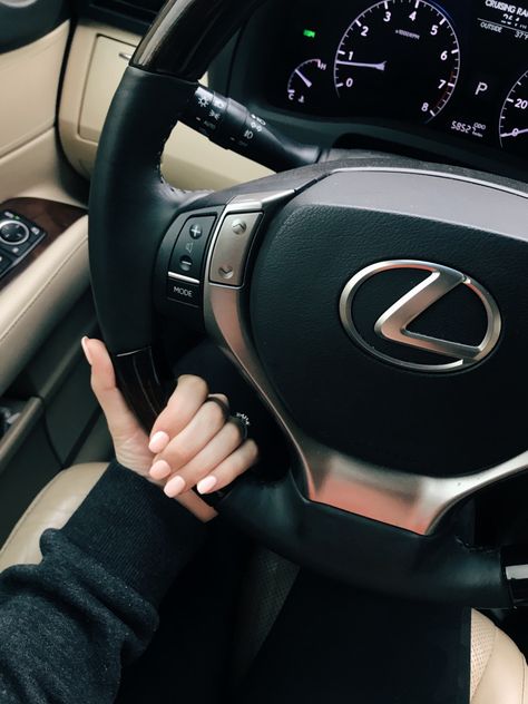 Driving Lexus Aesthetic, Lexus Aesthetic Girl, Lexus Interior, Dream Cars Lexus, Best Suv Cars, New Lexus, Girls Driving, Vision Board Photos, Lexus Lx570