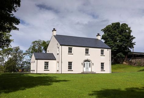 Bronwen and Gary McCausland turned their attention to the family farm after struggling to find a house to buy. Irish Cottage Renovation, Irish Farm, Irish House Plans, Timber Frame Kits, Irish Farmhouse, Irish Houses, Exterior House Remodel, Georgian House, Irish Cottage