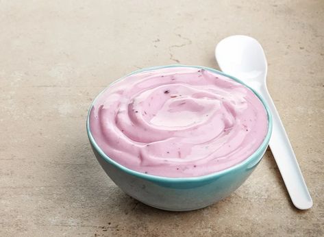 Pink Yogurt, Zero Belly Diet, Healthy Weight Gain Foods, Yogurt Flavors, Eat This Not That, Healthy Weight Gain, Cholesterol Diet, Healthy Diet Tips, No Sugar Foods