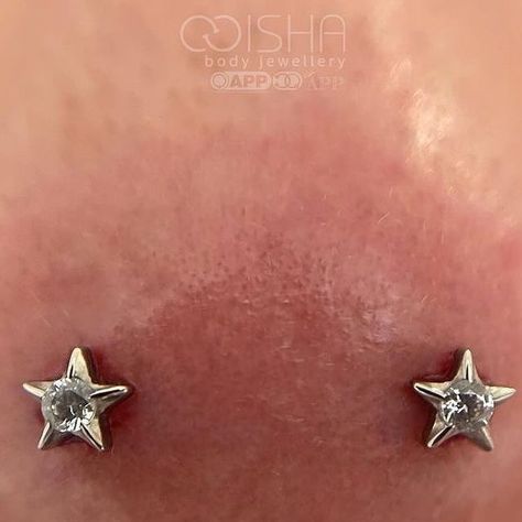 UKAPP on Instagram: "Beautiful forward facing nostril piercings (aka Mantis piercings) by UKAPP member @ishabodyjewellery. ✨💎 #safepiercinguk #ukapp #ukappmember #forwardfacingnostrils" Mantis Piercing, Piercing Combos, Piercings, On Instagram, Quick Saves, Instagram