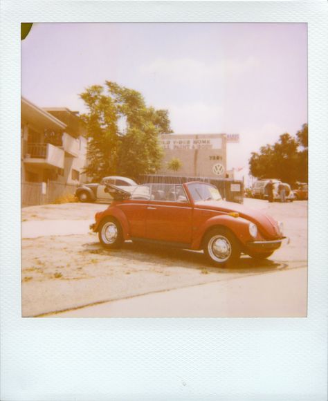 https://flic.kr/p/sJ4U6R | TC's Old V-Dub Home | my first Polaroid 600 photo Old Polaroid Pictures, Polaroid 600 Pictures, Car Polaroid, Old Polaroid, Retro Polaroid, 60s Photos, Nostalgic Photos, Room Collage, Polaroid 600