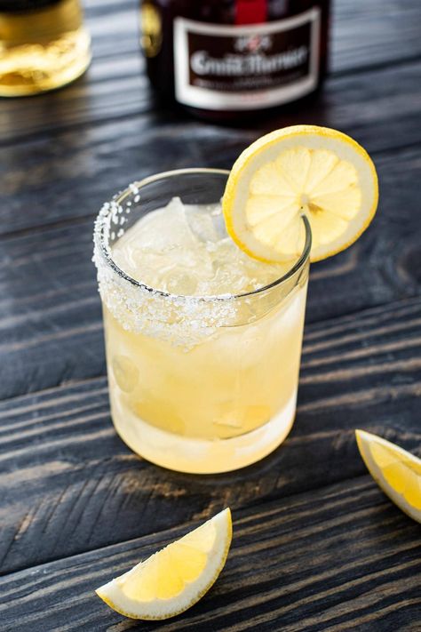 Grand Marnier Margarita Recipe Margarita Cocktails, Gran Marnier Drinks, Grand Marnier Margarita, Alcohol Fruit, Champagne Margaritas, Tequila Recipe, Tequila Margarita, Tequila Drinks, Grand Marnier