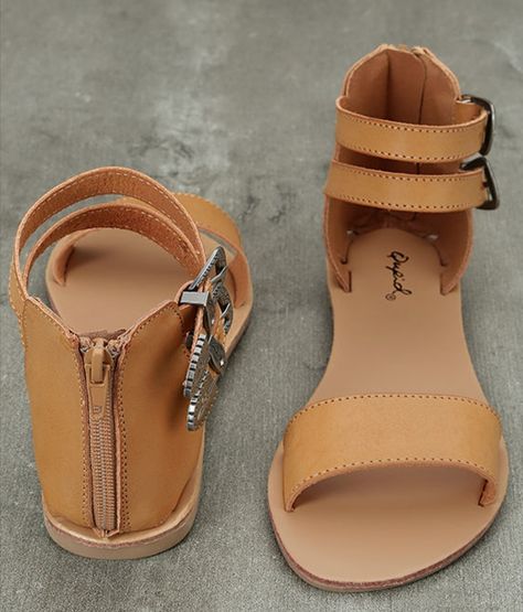 Shoes Types, Ankle Strap Sandals Flat, Pretty Sandals, Fashion Shoes Sandals, Beautiful Sandals, Stylish Sandals, Girly Shoes, Shoes Flats Sandals, Prom Shoes