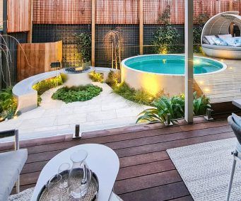 Round Pool Landscaping, Circle Pool, Swimming Pools Backyard Inground, Round Pools, Inground Spa, Tank Swimming Pool, Tank Pools, Outside Pool, Plunge Pools