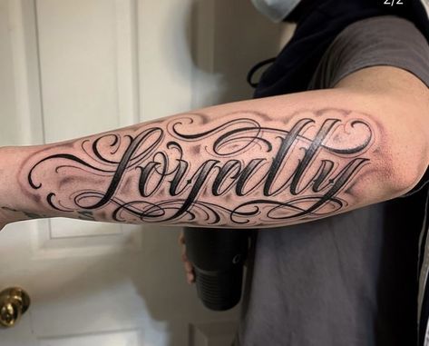 Pin by lana on tattoos. | Forearm name tattoos, Arm tattoos for guys, Loyalty tattoo Forearm Name Tattoos, Last Name Tattoos, Name Tattoos On Arm, Tattoo Main, Tattoo Name Fonts, Tattoo Font For Men, Tattoo Writing, Loyalty Tattoo, Tato Flash