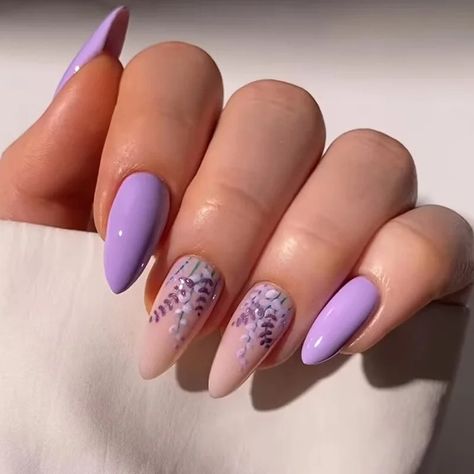 AlmondNails
FakeNails
GradientNails
FlowerNails
PressOnNails
SpringNails
SummerNails
2024NailTrends
NailArt
DIYNails Short Almond Shaped Nails, Almond Shape Nails, Almond Nail, Stick On Nails, Floral Nails, Purple Nails, Green Nails, Design Floral, False Nails