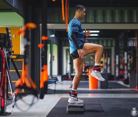 Ronaldo Training, Goldberg Wwe, Cristiano Ronaldo Training, Cristiano Ronaldo Body, Cristiano Ronaldo Young, Uefa European Championship, Cr 7, Cristino Ronaldo, Cristiano Ronaldo Junior