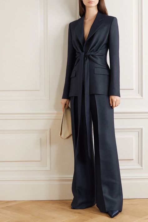 Garconne Style, Elegent Dress, Aurora Style, Prom Gift, Anita Ko, Gabriela Hearst, Woman Suit Fashion, Business Dress, Flared Trousers