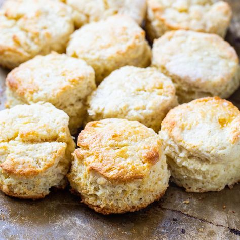 Sweet Little Biscuits- these southern buttermilk biscuits are tender, light, fluffy, and buttery with just the right amount of sweetness. Sweet Biscuit Recipe, Southern Buttermilk Biscuits, Biscuits From Scratch, Biscuit Ideas, Spicy Southern Kitchen, Milk Biscuits, Biscuit Rolls, Sweet Butter, Southern Kitchen