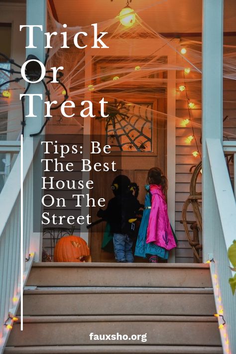 Halloween Trick Or Treat Decorations, Trick Or Treat Ideas Houses, Trick Or Treat Haunted House, Trick Or Treating Set Up, Trick Or Treat Tricks, Halloween Trick Or Treat Porch Ideas, Halloween Trick Or Treat Ideas At Home, Trick Or Treat Theme Ideas, Easy Trick Or Treat Ideas