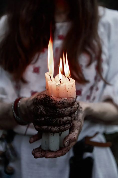 Samhain: 12+ Samhain Rituals & Ways To Celebrate In 2023 Samhain Tarot, Samhain Recipes, Samhain Traditions, Samhain Altar, Energy Shift, Samhain Ritual, Spirits Of The Dead, Pagan Rituals, Moon Witch