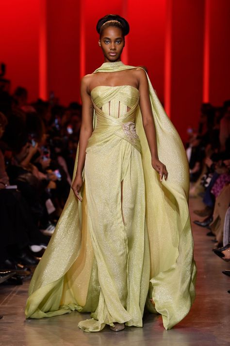 Elie Saab Aesthetic, Runway 2025 Spring Summer, Elie Saab Couture 2024, Elie Saab Runway, Eli Saab, African Couture, Vintage Haute Couture, Fashion Draping, Elie Saab Haute Couture