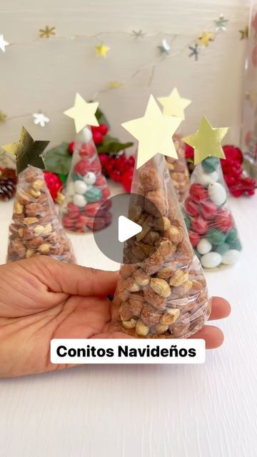 Pastelería Sweet Factory Bolivia on Instagram: "Conitos Navideños Necesitas - Garapiñadas de maní 🥜 - Rocklets maní - papel celofán - papel dorado #conos #navidad #conosnavideños #tutorial #manualidades #ideasnavidad #pasteleria #pasteleriacreativa #pasteleriaartesanal #asmr #asmrsounds #asmrvideo" Christmas Sweet Cones, Christmas Candy Crafts, Sweet Factory, Sweet Cones, Candy Crafts, All I Want For Christmas, Bolivia, Christmas Candy, Audio