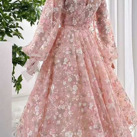 Long Sleeves illusion boat Neck Sequin Floral Dress✨✨👗👗👗 DM for Credit or Removal us . . . . . #dress #gown #fashion #fashionblogger #fashionstyle #vestido #vestidodefesta #promdresses #ootdfashion #ootd #partyoutfit #wedding #specialoccasion #eveningdress #cocktaildress #homecomingdress #vintage #vintagefashion #retro #DressoftheDay #fashion #FashionTrends #trendingnow #InstaCats #instagram #followforfollowback #reelsviralシ #viralreels Courtship Dress, Pink Dress Design, Modest Elegant Dresses, فستان زهري, Chic Prom Dresses, Floral Gown, Dress Women Elegant, Party Wear Indian Dresses, Gala Dresses