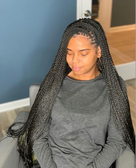 Senglease Twist Hairstyles, Extra Small Senegalese Twist, Small Senegalese Twist With Curly Ends, Small Senegalese Twist With Color, Senglease Twist, Sengalese Twists Small Medium, Senegalese Twist Hairstyles, Quick Braids, Senegalese Twist Braids