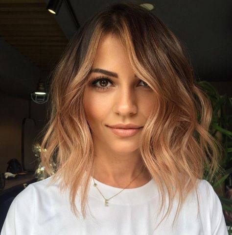 Tousled Midi Cut with Wavy Layers Aria Hair, Dark Blonde Bobs, Midi Hair, Wavy Layers, Hair Adviser, Medium Length Hairstyles, Hair Volume, Lob Haircut, Collar Bone