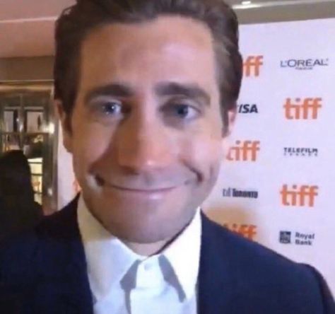 Jake Gyllenhaal, Red