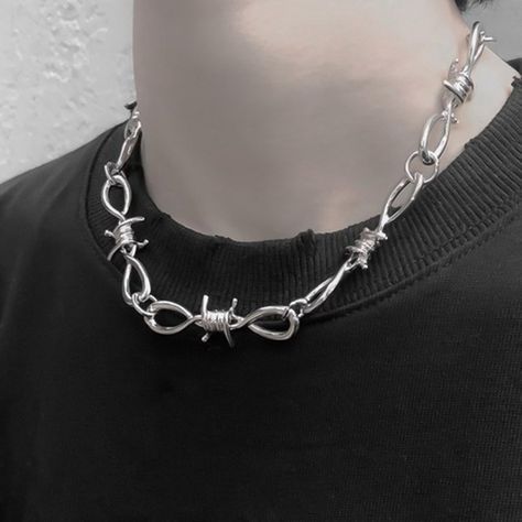 Iron Necklace, Edgy Rings, Chains Aesthetic, Wire Choker Necklace, Goth Ring, Grunge Accessories, Goth Accessories, Goth Necklace, Grunge Jewelry