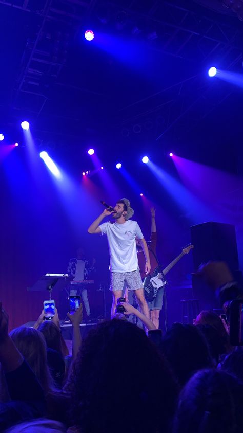 #chicago #ajr #lolla #lollapalooza #houseofblues #summer #concert #coolpic #upclose #performing #stage #onstage #wallpaper Ajr Concert, Violin Songs, Summer Concert, Concert Tickets, 2024 Vision, Mood Boards, Vision Board, Chicago, Concert