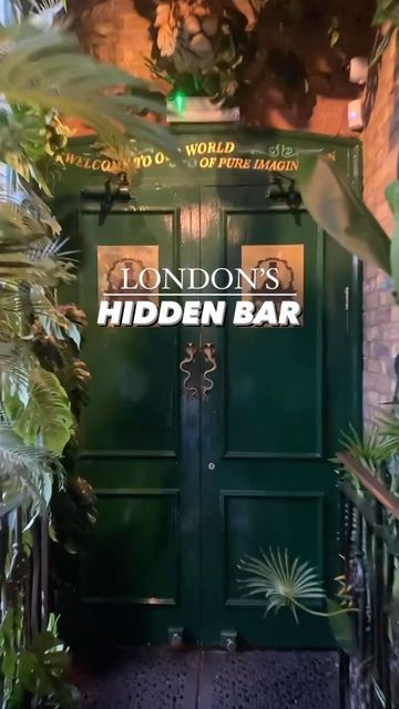 United Kingdom 🇬🇧 Travel | Hotels | Food | Tips on Instagram: "@life.ascarlyy exploring a hidden bar in London!😍 💡Fashionable cocktail destination offering an ample selection of mixed drinks, spirits & craft beers. Tag your group friends!🥰 🎥: @life.ascarlyy 📍: London #london #london🇬🇧 #thisislondon #visitlondon❤️ #londonstreets" Bars In London, Hidden Bars, Resto Bar, Hidden Bar, United Kingdom Travel, Hotel Food, London Bars, Visit London, Food Tips