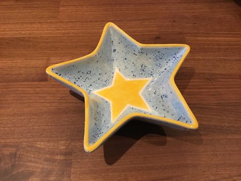 Star Bowl Pottery Painting, Eye Ceramic, Air Dry Clay Projects, Clay Bowl, Clay Mugs, Pottery Crafts, Diy Pottery, Ceramics Pottery Art, Clay Art Projects