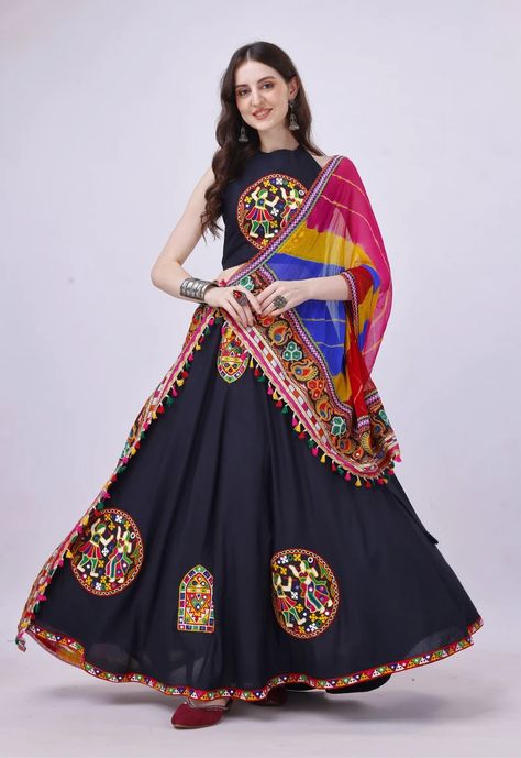 Celebrate Navratri in style with our stunning Black Chaniya Choli ensemble, thoughtfully designed for this festive season. Crafted from luxurious rayon cotton fabric, this sleeveless Choli and Chaniya exude elegance and comfort. Garba Chaniya Choli, Garba Outfit, Garba Dress, Navratri Dress, Indian Lehenga Choli, Navratri Chaniya Choli, Pure Chiffon, Indian Lehenga, Frocks For Girls