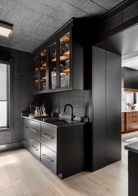 Texture And Tech Fill This Modern Home In The Chicago Suburbs Black Pantry, Modern Black Kitchen, Modern Pantry, Matte Black Kitchen, Modern Kitchen Design Black, Floor Renovation, Phillip Jeffries, Large Pantry, Kitchen Pantry Cabinets