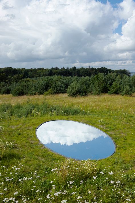 olafur eliasson: elliptical mirrors, representative of glacial basins Studio Olafur Eliasson, Icelandic Artists, Olafur Eliasson, Paul Gauguin, Vogue Russia, Sculpture Installation, Mirror Art, Land Art, Environmental Art