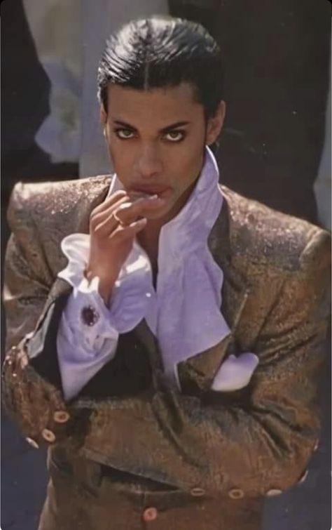 Princes Fashion, Prince Musician, Prince Images, Prince Tribute, The Artist Prince, Pictures Of Prince, Rip Prince, Prince Art, Prince Purple Rain