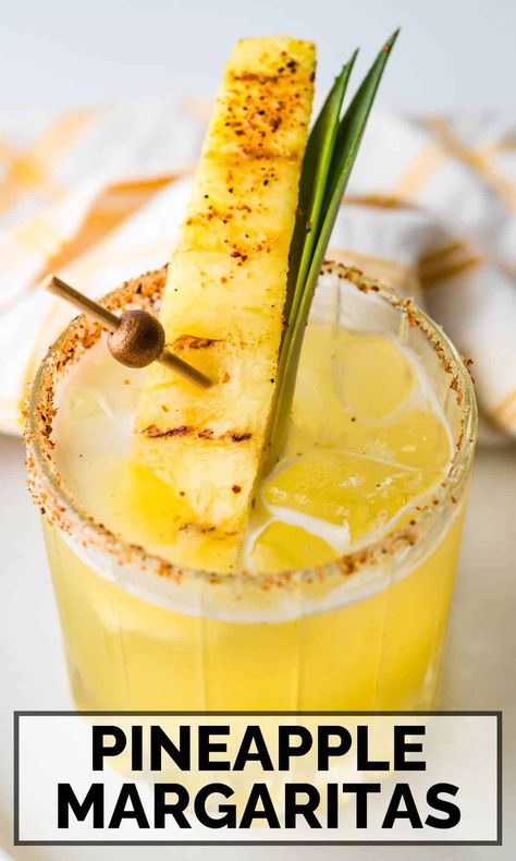 This easy pineapple margarita recipe uses canned pineapple juice, fresh lime juice, tequila, Cointreau and ice for a refreshing summer drink. Make this pineapple margarita  by the pitcher for Cinco De Mayo or any hot day. Great for parties and you can make it ahead for a crowd. Barbeque Menu, Habanero Margarita, Gluten Free Cocktails, Cocktail Tequila, Cocktail Margarita, Margarita Party, Habanero Pepper, Pineapple Margarita, Drink List