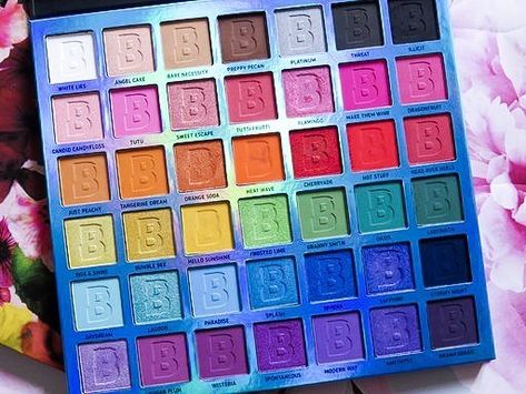 Beauty Bay Palette, Polished Makeup, Flawless Foundation Application, Bright Eye Makeup, Punk Makeup, Makeup Eyeshadow Palette, Foundation Application, Flawless Foundation, Bold Makeup