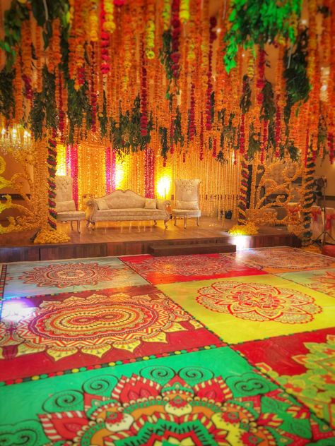 Mehndi Stage Decoration Pakistani, Weeding Stages, Mehndi 2024, Pakistani Mehndi Decor, Shadi Decor, Mehndi Stage Decor, Mehendi Decoration, Mehndi Stage, Pakistani Wedding Decor