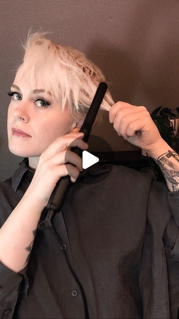 Sarah B. on Instagram: "Styling my current haircut!💁🏼  🖤Giovanni Heat Protective Leave-in (not shown) 🖤Kiss Flat Iron (1/2 Inch) 🖤Giovanni Eco Chic Styling Gel  Thanks for watching!🖤  #hairreels#hairreel#pixielife#pixiehaircut #shorthairideas#shorthaircut#stylingreels #hairstylereels#pixiecuts#pixiecutstyle" Styling A Pixie Haircut Tutorial, Styling Pixie Haircut, Curling Pixie Hair, Pixie Cut Styling Tutorial, Flat Iron Short Hair, Fixing Short Hair, Current Haircuts, Curled Pixie, Short Pixie Bob