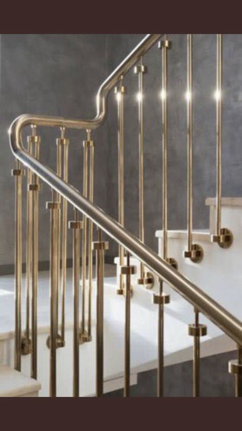 درابزين السلم, درج السلم, Stairs Railing, Modern Stair Railing, Metal Handrails, Staircase Railing Design, Handrail Design, Staircase Handrail, Iron Stair Railing