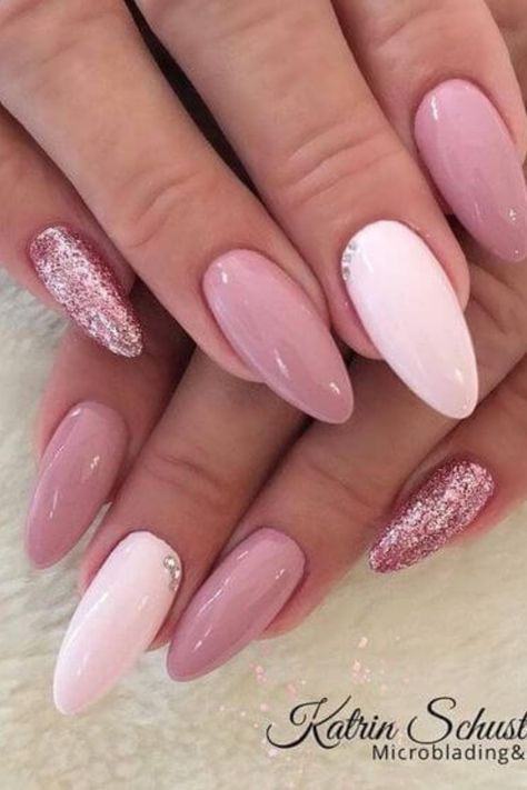 25 SUBTLE LIGHT PINK NAIL IDEAS Light Pink Nails Design Ideas, Light Pink Gel Nails Designs, Light Pink Nails Glitter, Light Coloured Nails, Dusty Pink Nails Design, Light Pink Nail Ideas, Light Pink Nails Ideas, Pink And White Nail Designs, Pink Gel Nails Designs