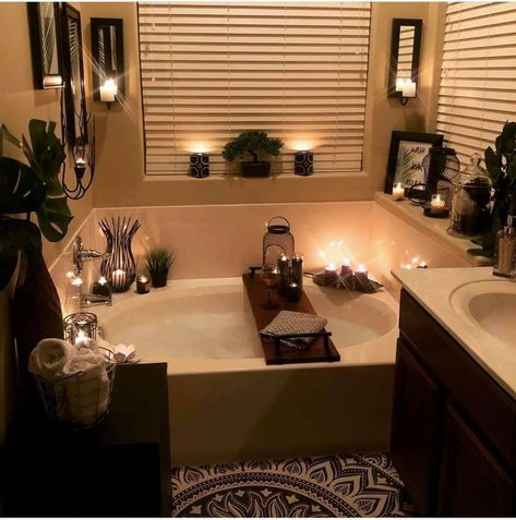 Jacuzzi Tub Bathroom Decor, Jacuzzi Tub Decor, Tub Decor Master Bath, Bathroom Designs 2023, Deck Railing Ideas, Beautiful Bathroom Decor, Bathroom Decor Themes, Railing Ideas, Luxury Room Bedroom