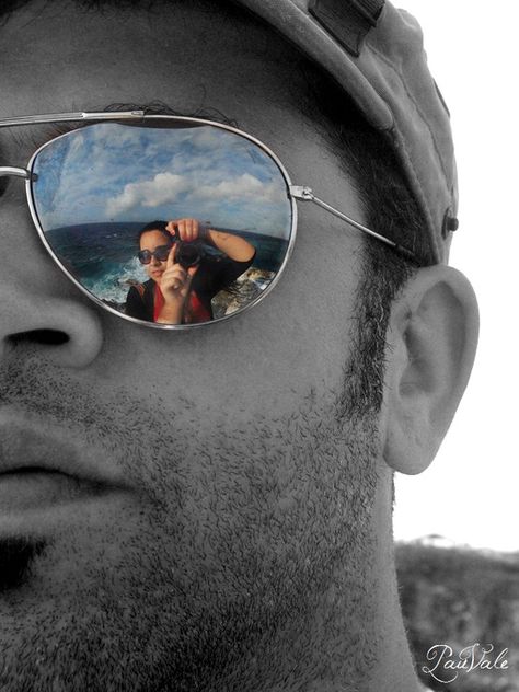 Another sunglasses reflection /self portrait - Ocean, Isla Mujeres Sunglass Reflection, Alter Ego Photography, Reflection Portrait, Sunglasses Reflection, Reflection Drawing, Photography Reflection, Eyewear Photography, Photography Examples, Best Leather Wallet