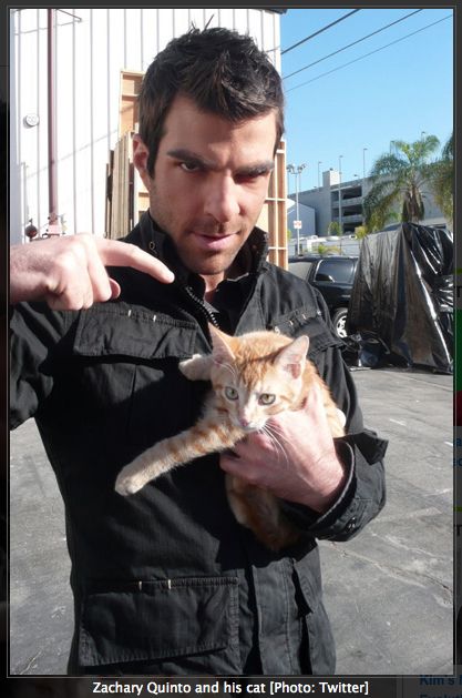 Zachary Quinto and his pet cat. Celebrities With Cats, Men With Cats, Dane Dehaan, Zachary Quinto, Phoebe Tonkin, Chris Pine, Cat People, Evan Peters, Spock