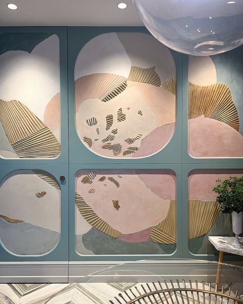 The blooming of natural beauty and resilience 🌸 Large-scale textural mural for private residence @wallpaperplus_hk at Tin Hau. Formed by a subtle combination of nude tones and accents of gleaming gold, a monumental flower form emerges on the wall. The plaster surfaces and layered shapes evoke a sense of organic growth and vitality 🌳 Thank you so much for the opportunity @wallpaperplus_hk #hongkong #homedecor #textureart #artisticjourney #womenartists #artworks #art #elsajeandedieustudio ... Wardrobe Shutters, Wallpaper Bedroom Feature Wall, Dining Interior, Entrance Lobby, Building Entrance, Wall Panel Design, Furniture Details Design, Interior Design Sketches, Wardrobe Door