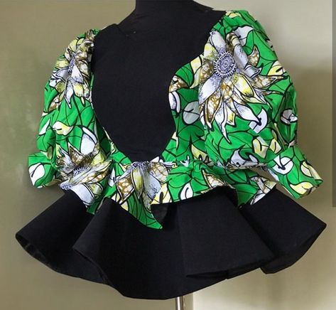 Ankara Blouse, African Print Tops, African Print Dress Ankara, African Print Clothing, African Print Dress Designs, African Fashion Ankara, African Clothing For Men, African Fashion Modern, African Fashion Women Clothing