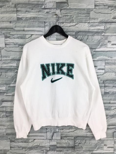 Sports Crewneck, Trendy Outfits 2020, Vintage Nike Sweatshirt, Air Sports, Streetwear Sweater, Streetwear Sportswear, Quoi Porter, Nike Pullover, Nike Sweatshirt