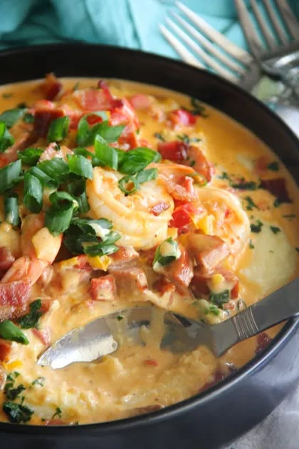 Loaded Shrimp And Grits, Retreat Food Ideas, Cheesy Shrimp And Grits, Creamy Shrimp And Grits, Shrimp And Grits Sauce, Best Shrimp And Grits Recipe Charleston Sc, Shrimp And Grits Sauce Recipe, Sauce For Shrimp And Grits, Shrimp And Grits With Heavy Cream